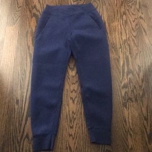 Lululemon navy joggers in soft scuba material - 6